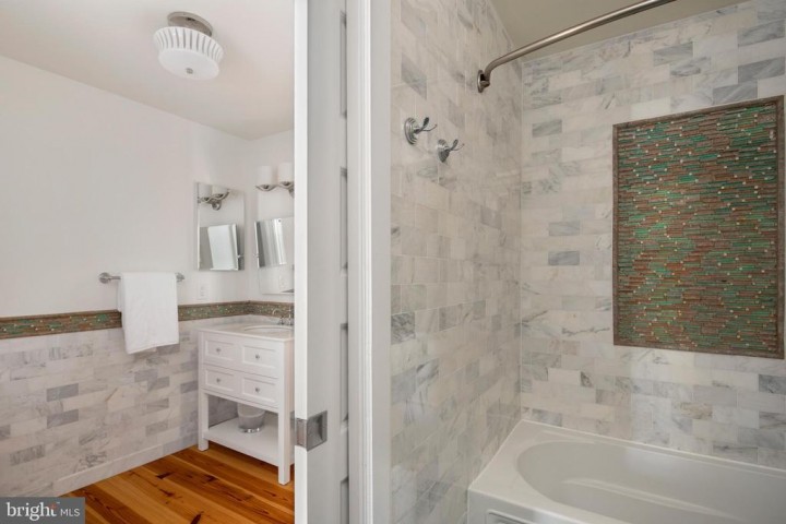 197 W LAKE DR, ANNAPOLIS, MD 21403