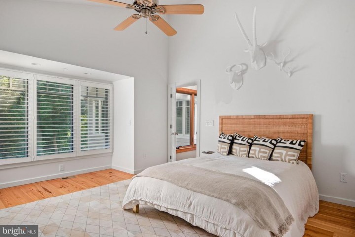 197 W LAKE DR, ANNAPOLIS, MD 21403