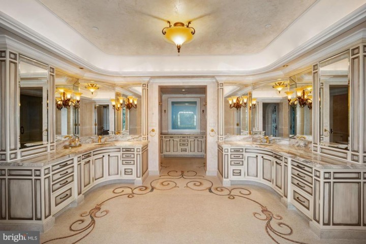 744 SKYWATER RD, GIBSON ISLAND, MD 21056