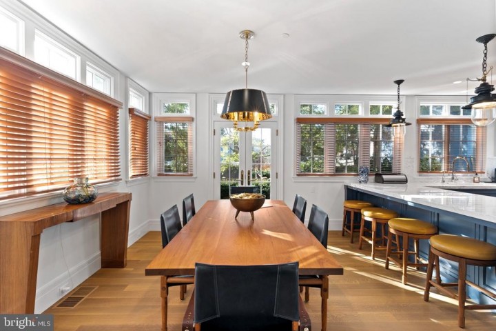 215 KING GEORGE ST, ANNAPOLIS, MD 21401