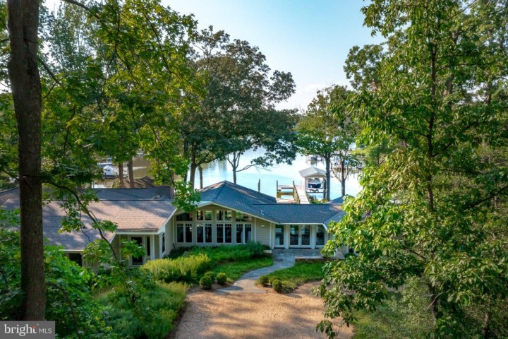 197 W LAKE DR, ANNAPOLIS, MD 21403