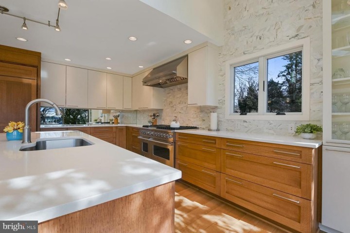 917 CHILDS POINT RD, ANNAPOLIS, MD 21401