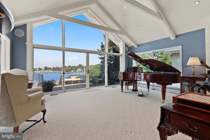 168 W LAKE DR, ANNAPOLIS, MD 21403