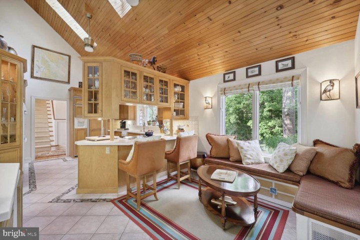 1011 DULANEY LN, ANNAPOLIS, MD 21403