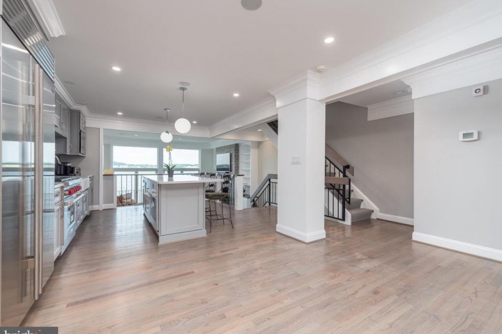 6 EASTERN AVE, ANNAPOLIS, MD 21403