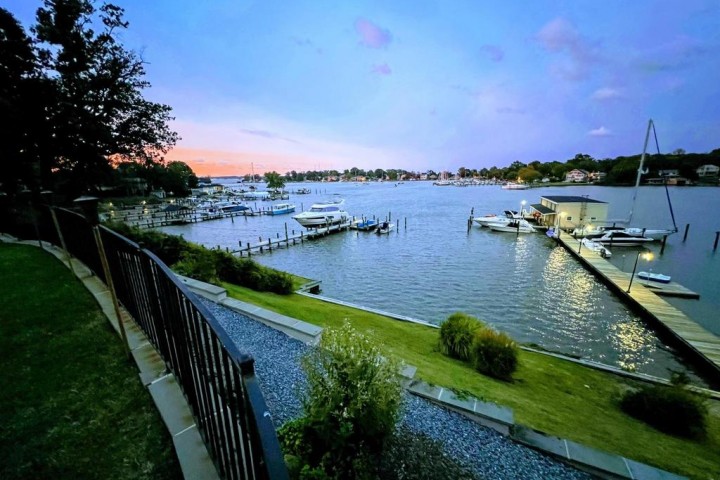 168 W LAKE DR, ANNAPOLIS, MD 21403