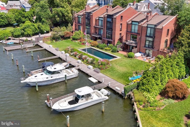 2 MARKET QUAY, ANNAPOLIS, MD 21401