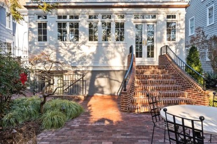 215 KING GEORGE ST, ANNAPOLIS, MD 21401