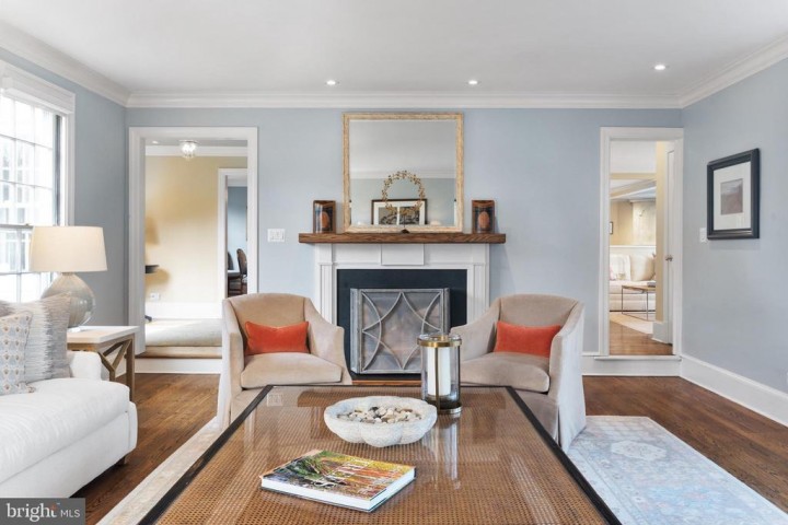 220 WARDOUR DR, ANNAPOLIS, MD 21401