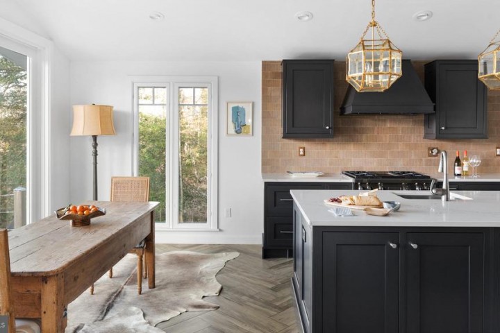 197 W LAKE DR, ANNAPOLIS, MD 21403
