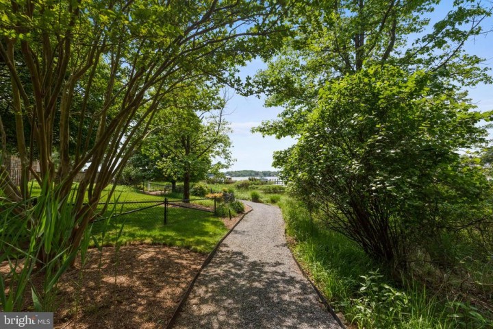 986 MELVIN RD, ANNAPOLIS, MD 21403