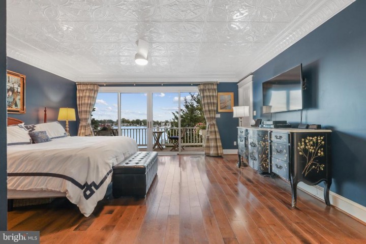 168 W LAKE DR, ANNAPOLIS, MD 21403