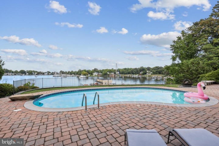 168 W LAKE DR, ANNAPOLIS, MD 21403