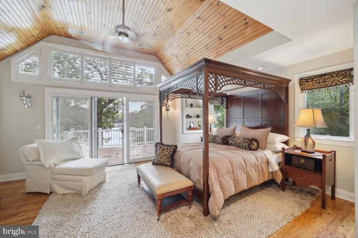 1011 DULANEY LN, ANNAPOLIS, MD 21403