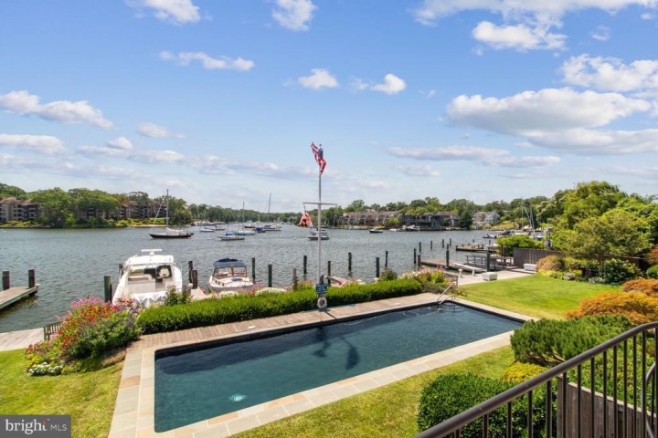 2 MARKET QUAY, ANNAPOLIS, MD 21401